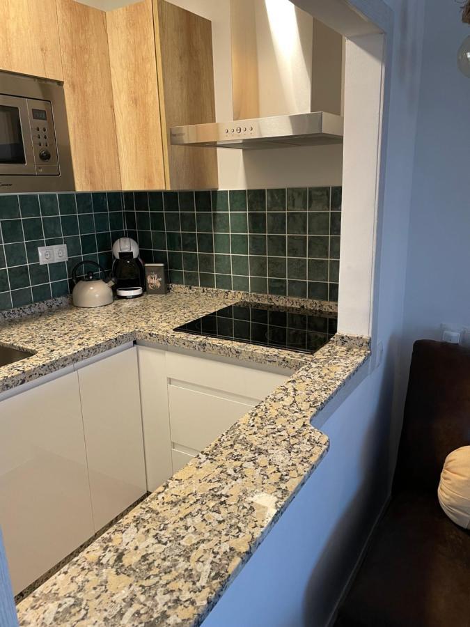 Apartamento Totalmente Reformado Con Piscina Y Jardines Al Lado De La Playa De La Carihuela Torremolinos Eksteriør billede