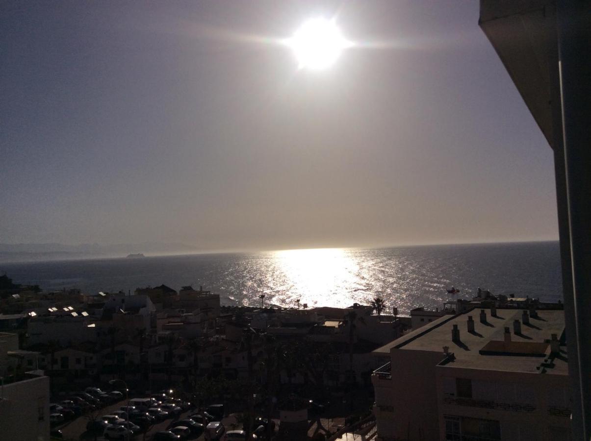 Apartamento Totalmente Reformado Con Piscina Y Jardines Al Lado De La Playa De La Carihuela Torremolinos Eksteriør billede