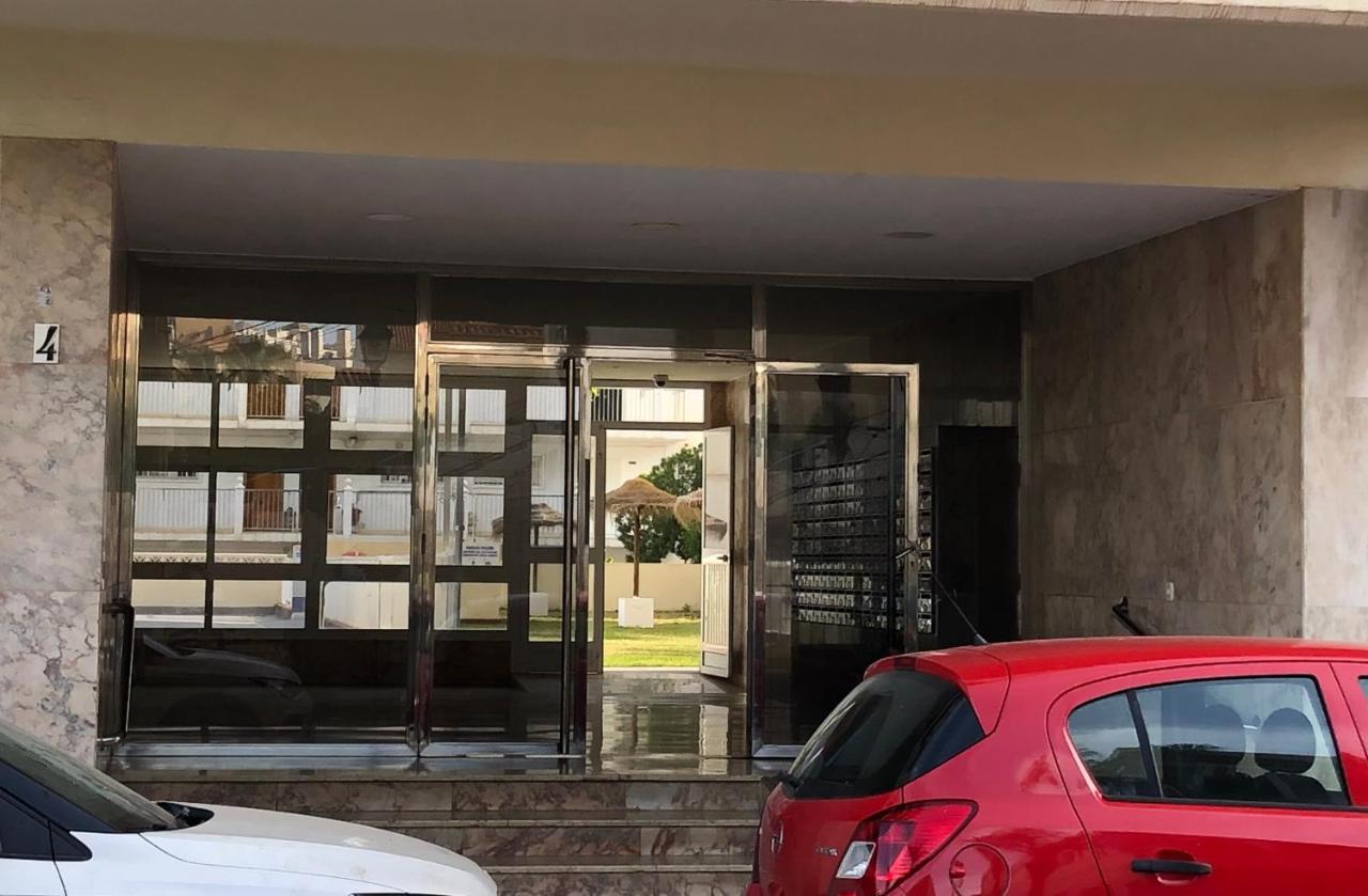 Apartamento Totalmente Reformado Con Piscina Y Jardines Al Lado De La Playa De La Carihuela Torremolinos Eksteriør billede