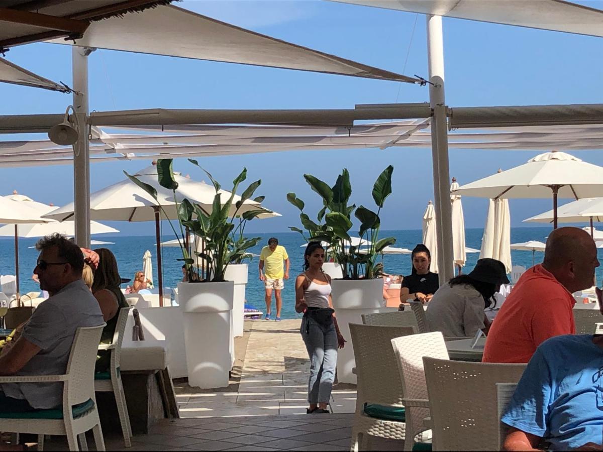 Apartamento Totalmente Reformado Con Piscina Y Jardines Al Lado De La Playa De La Carihuela Torremolinos Eksteriør billede