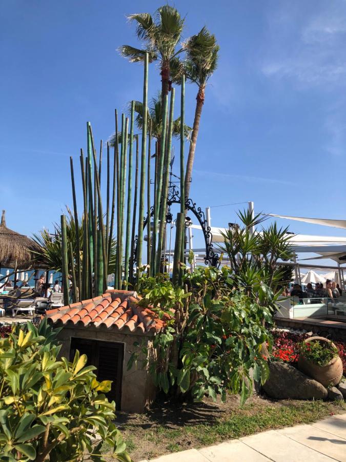 Apartamento Totalmente Reformado Con Piscina Y Jardines Al Lado De La Playa De La Carihuela Torremolinos Eksteriør billede