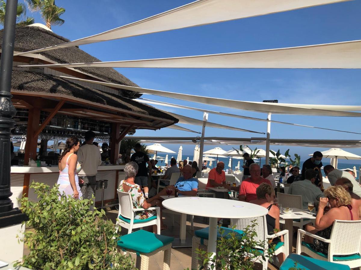 Apartamento Totalmente Reformado Con Piscina Y Jardines Al Lado De La Playa De La Carihuela Torremolinos Eksteriør billede