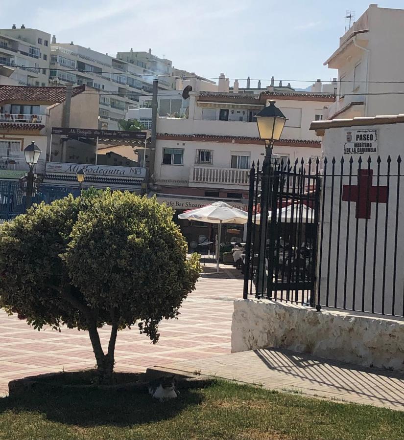 Apartamento Totalmente Reformado Con Piscina Y Jardines Al Lado De La Playa De La Carihuela Torremolinos Eksteriør billede